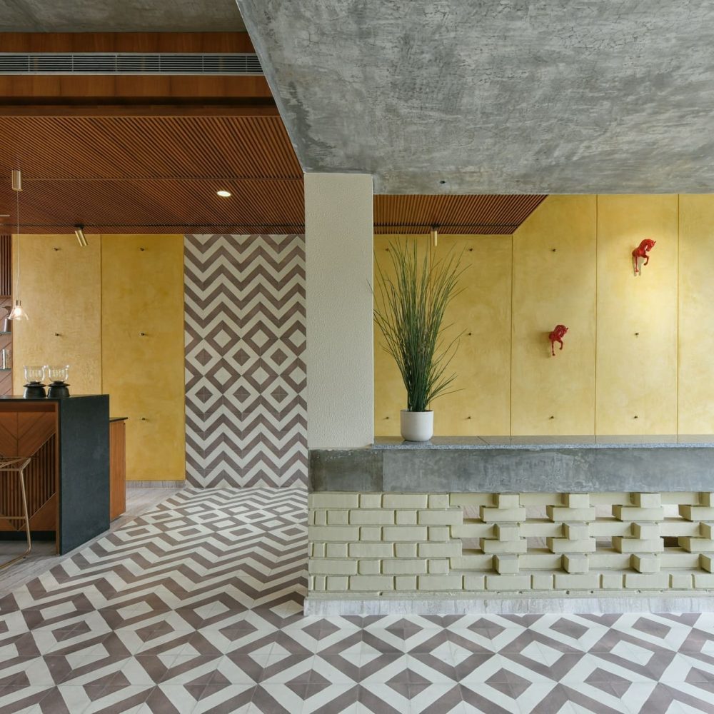 16. Living and Bar on First Floor