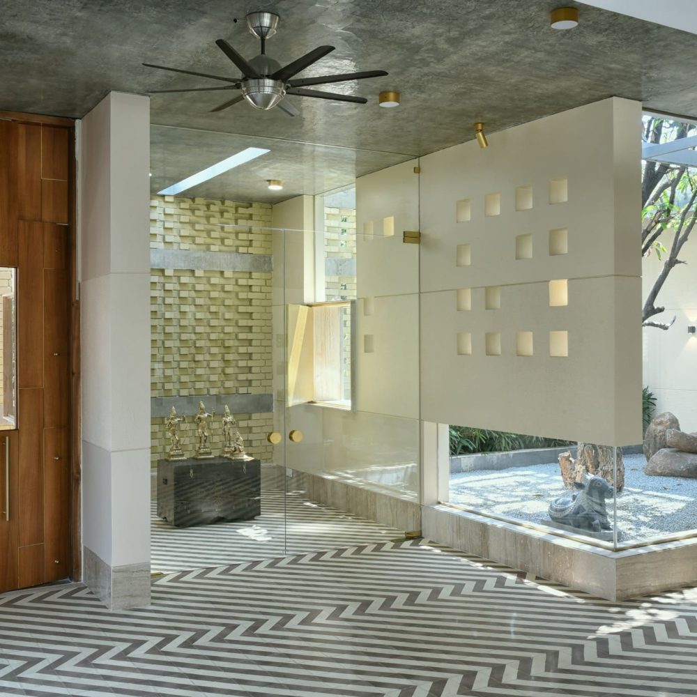 8. Puja and entrance foyer