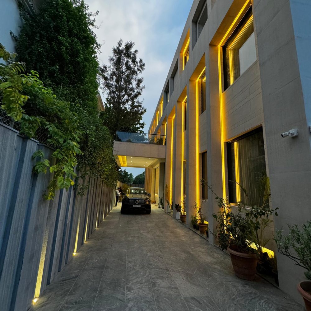 WhatsApp Image 2025-06-13 at 13.25.01_e8791a9a