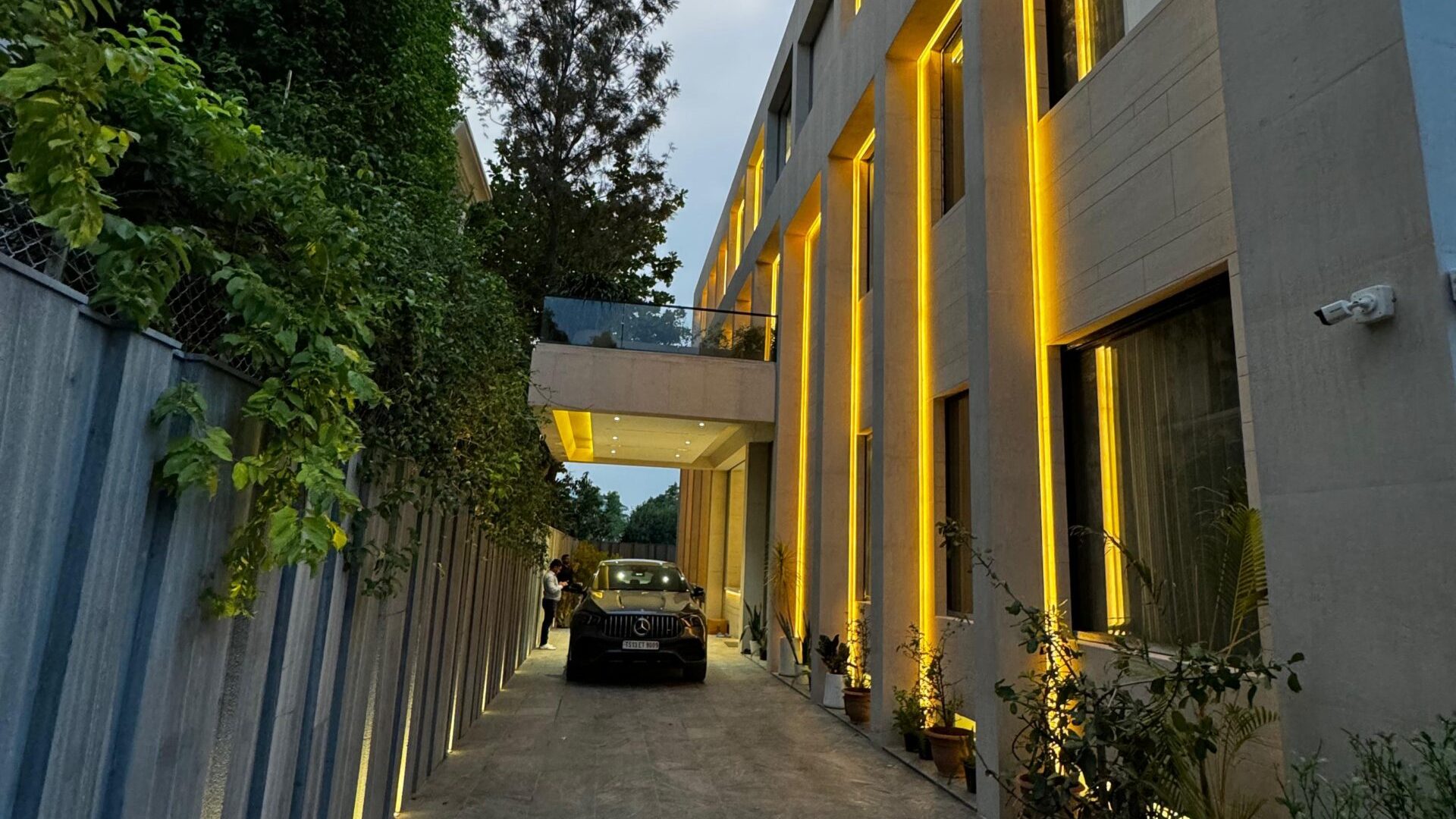 WhatsApp Image 2025-06-13 at 13.25.01_e8791a9a